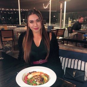 Meet your Posher, Jasmine